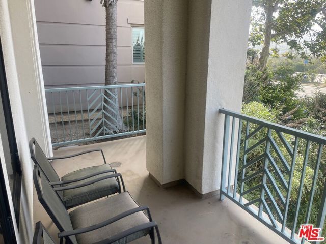 5625 Crescent Parkway 106, Los Angeles, CA 90094