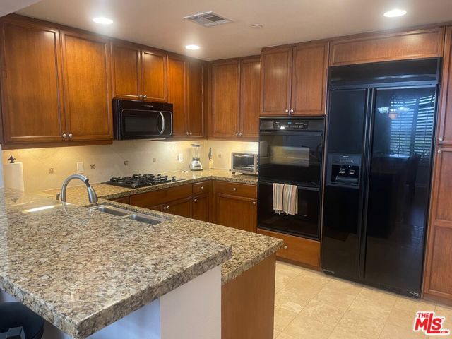 5625 Crescent Parkway 106, Los Angeles, CA 90094