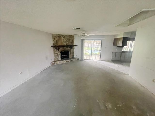 5325 CREEKMUR DRIVE, Lakeland, FL 33812
