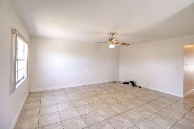 302 CANTON COURT 59, Sun City Center, FL 33573