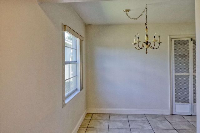302 CANTON COURT 59, Sun City Center, FL 33573
