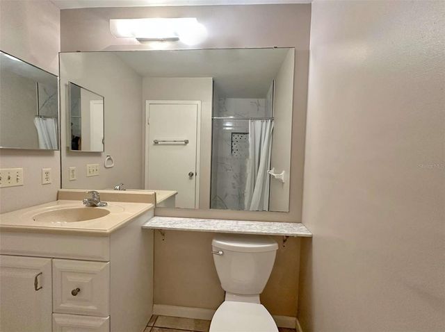 302 CANTON COURT 59, Sun City Center, FL 33573