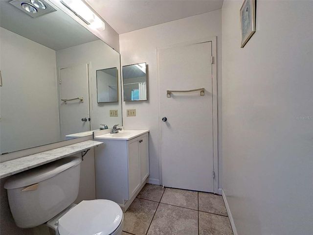 302 CANTON COURT 59, Sun City Center, FL 33573