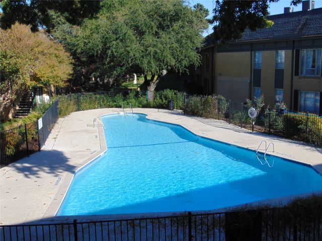 4816 Amesbury Drive 227, Dallas, TX 75206