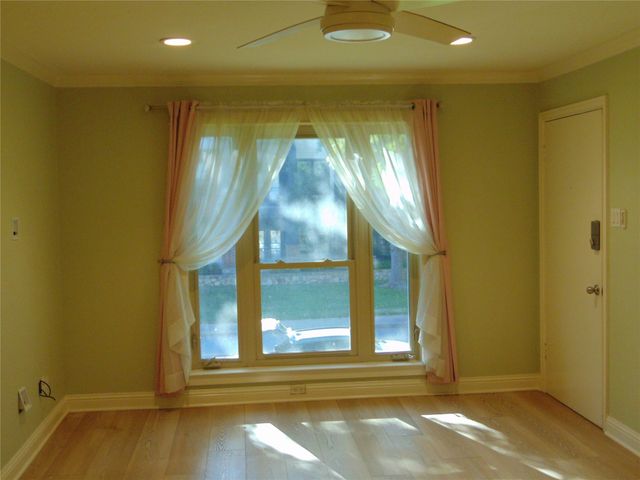 4816 Amesbury Drive 227, Dallas, TX 75206