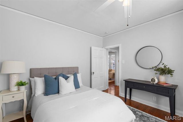 7520 Oxford Drive 1E, Clayton, MO 63105