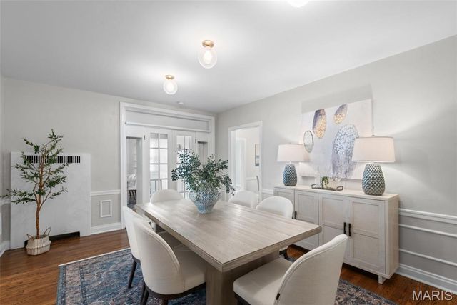 7520 Oxford Drive 1E, Clayton, MO 63105