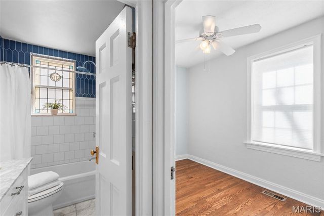 7520 Oxford Drive 1E, Clayton, MO 63105