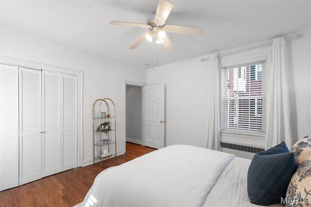 7520 Oxford Drive 1E, Clayton, MO 63105