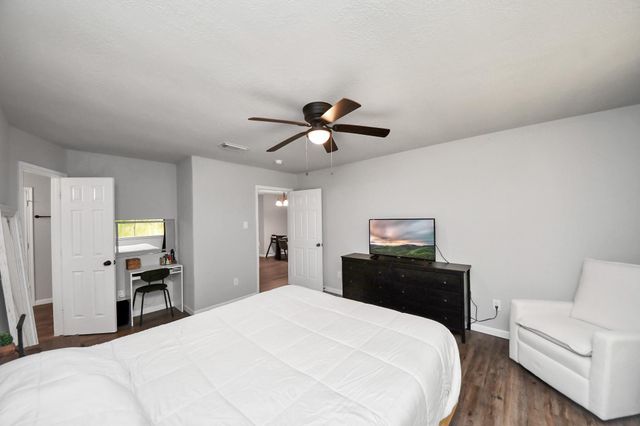 16118 Bunker Ridge Road, Houston, TX 77053