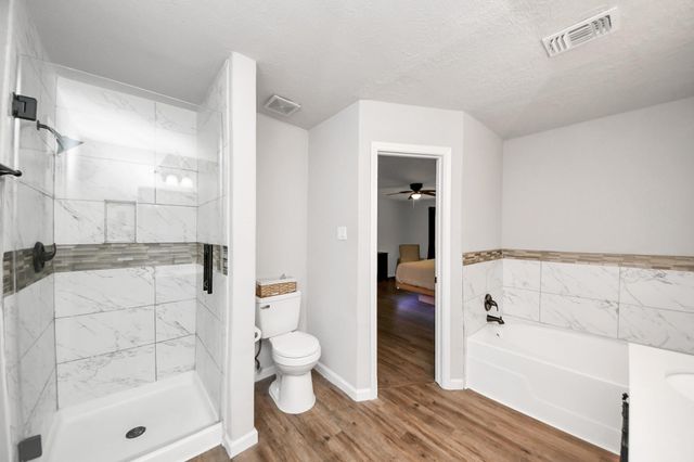16118 Bunker Ridge Road, Houston, TX 77053