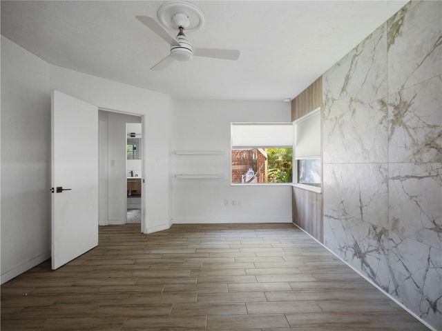 1015 32ND AVENUE N, St Petersburg, FL 33704