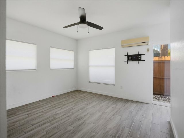 1015 32ND AVENUE N, St Petersburg, FL 33704
