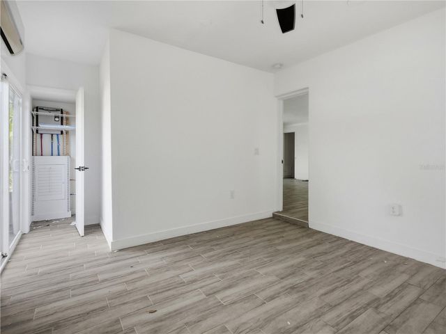 1015 32ND AVENUE N, St Petersburg, FL 33704