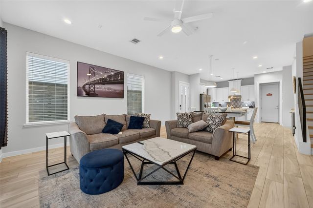 2617 Live Oak Street, Houston, TX 77004