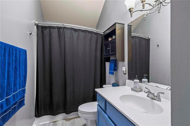 3509 Robin Lane, St Joseph, MO 64506