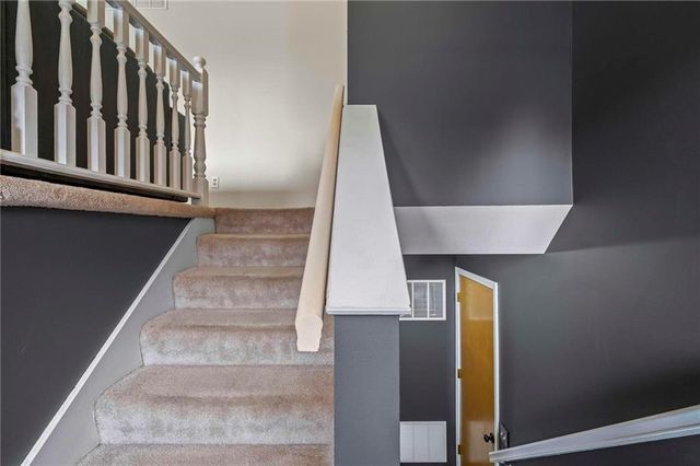 3509 Robin Lane, St Joseph, MO 64506