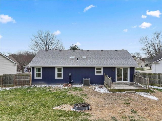 3509 Robin Lane, St Joseph, MO 64506