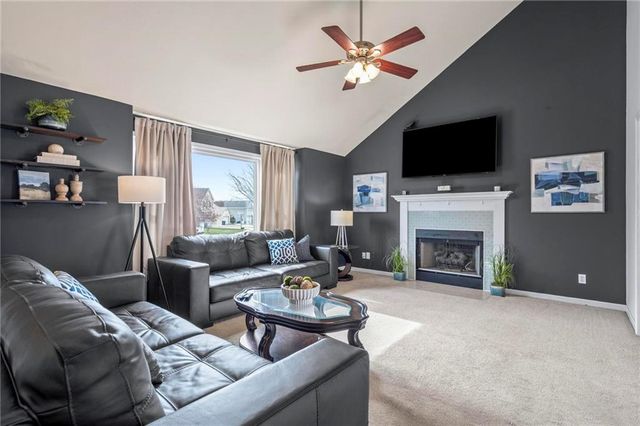 3509 Robin Lane, St Joseph, MO 64506