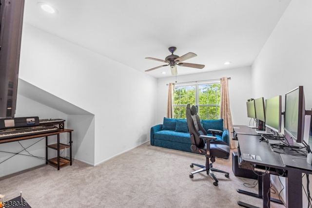 129 Autumn Ct, Roxbury Twp., NJ 07852