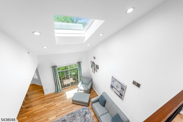 129 Autumn Ct, Roxbury Twp., NJ 07852
