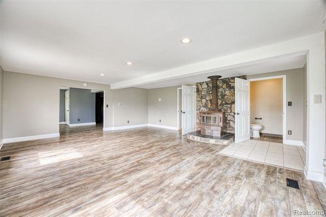 4481 Belford Road, Holly, MI 48442