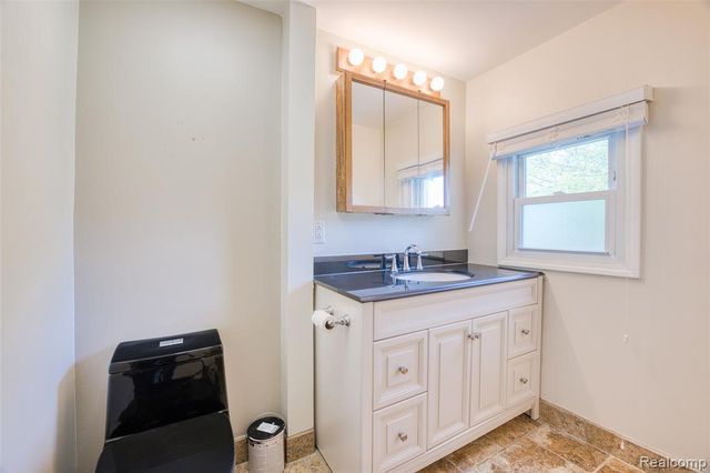 4481 Belford Road, Holly, MI 48442
