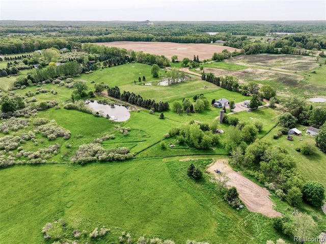 4481 Belford Road, Holly, MI 48442