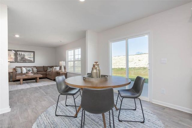 3731 Quail Haven Drive, Winston-salem, NC 27107