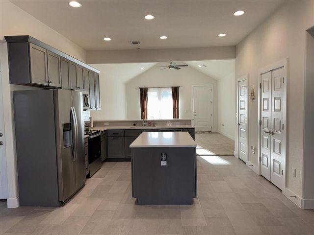 449 Dove TRL, Bertram, TX 78605