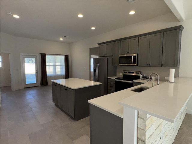 449 Dove TRL, Bertram, TX 78605