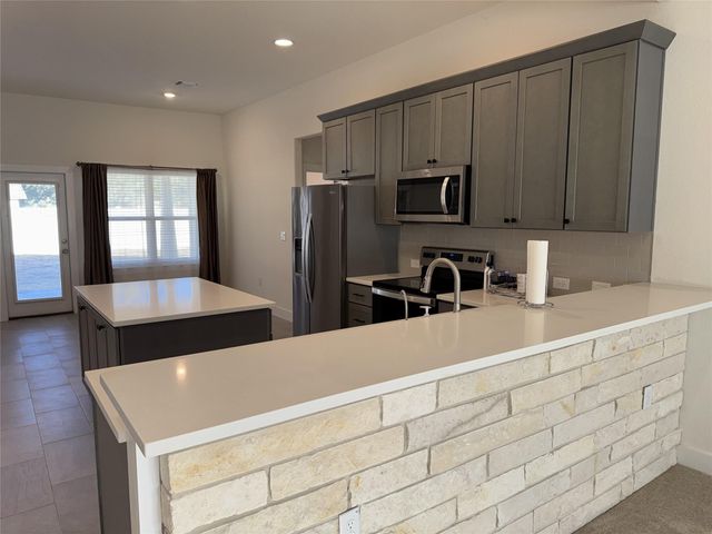 449 Dove TRL, Bertram, TX 78605