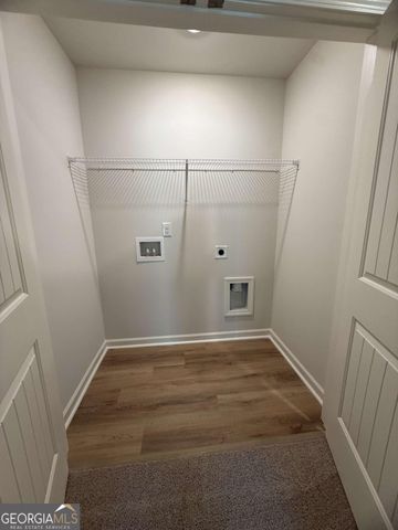5980 Skylar Drive, Atlanta, GA 30331