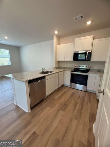 5980 Skylar Drive, Atlanta, GA 30331