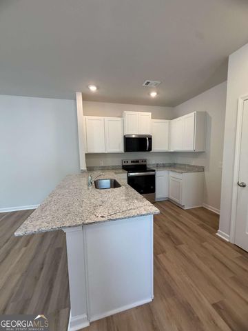 5980 Skylar Drive, Atlanta, GA 30331