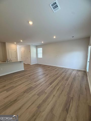 5980 Skylar Drive, Atlanta, GA 30331