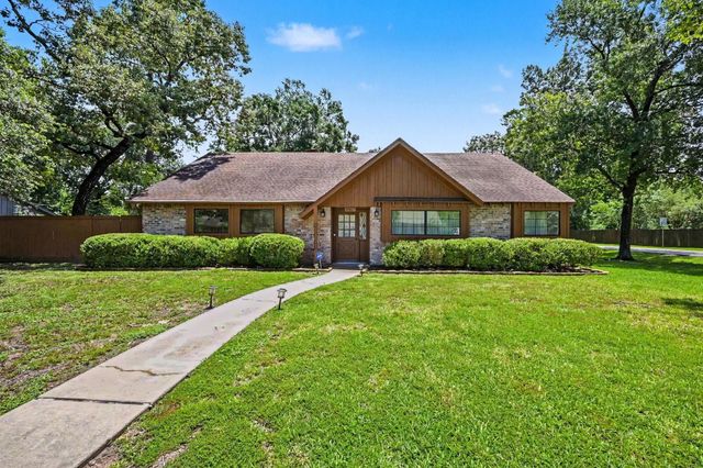 26222 Oakhurst Drive, Spring, TX 77386