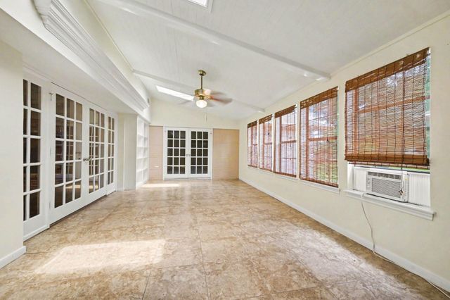 26222 Oakhurst Drive, Spring, TX 77386