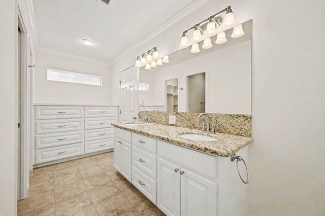 26222 Oakhurst Drive, Spring, TX 77386