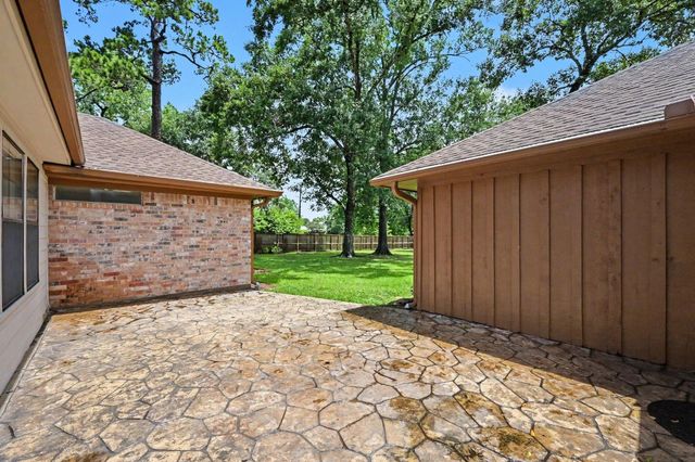 26222 Oakhurst Drive, Spring, TX 77386