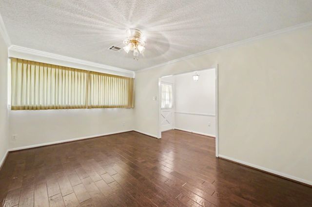 26222 Oakhurst Drive, Spring, TX 77386