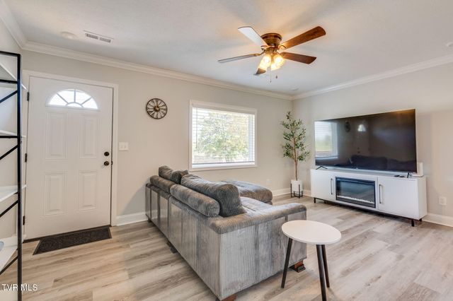 715 North North Street, Johnson City, TN 37604