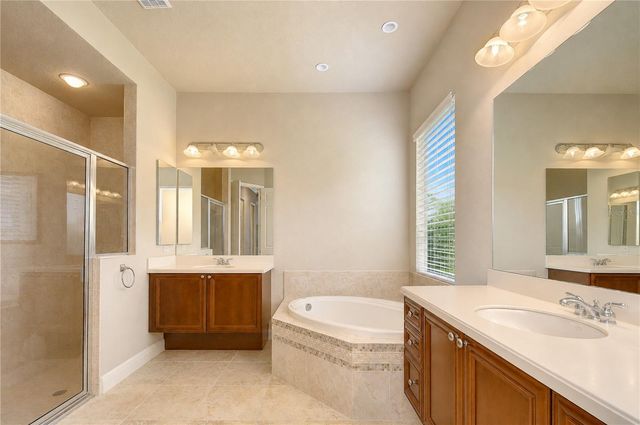20622 BROADWATER DRIVE, Land O Lakes, FL 34638