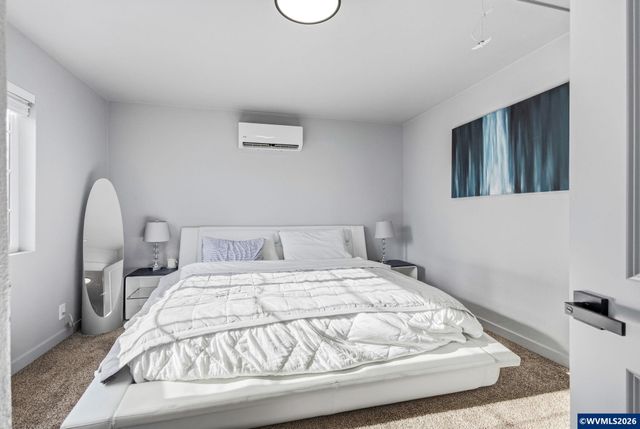 246 Salem Heights Av S, Salem, OR 97302