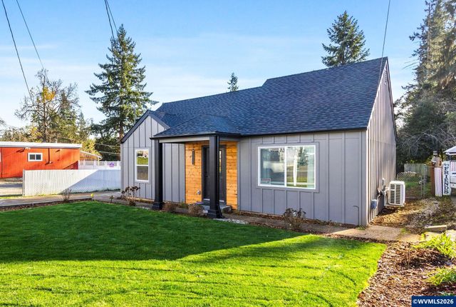 246 Salem Heights Av S, Salem, OR 97302