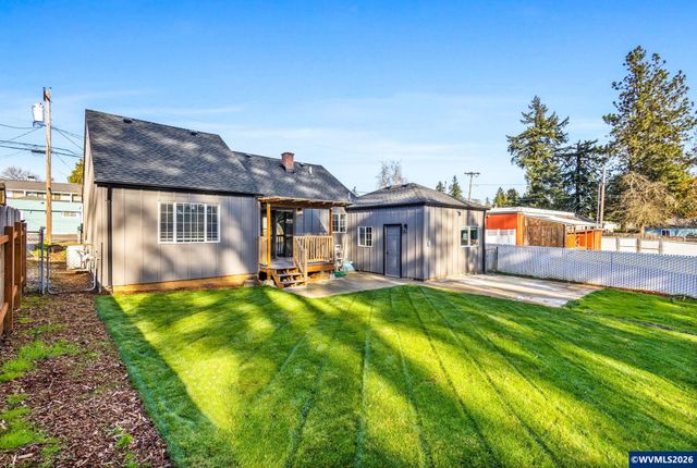 246 Salem Heights Av S, Salem, OR 97302