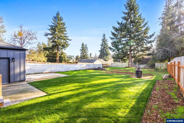 246 Salem Heights Av S, Salem, OR 97302