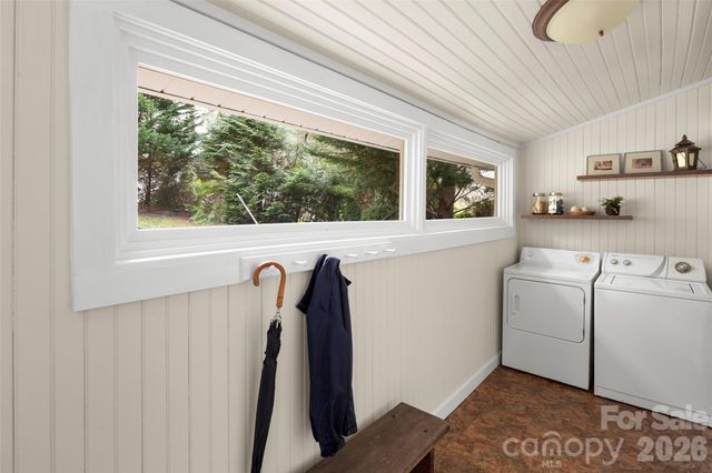 255 Hinson Terrace Drive, Saluda, NC 28773