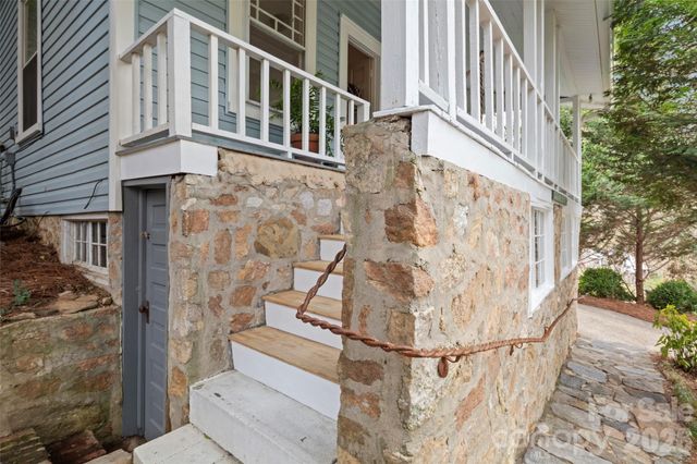 255 Hinson Terrace Drive, Saluda, NC 28773