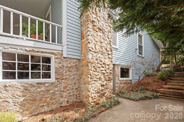 255 Hinson Terrace Drive, Saluda, NC 28773